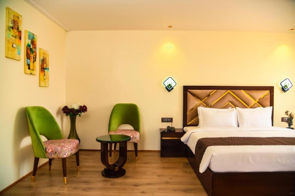Cloud Social Hotel Shillong Exterior photo